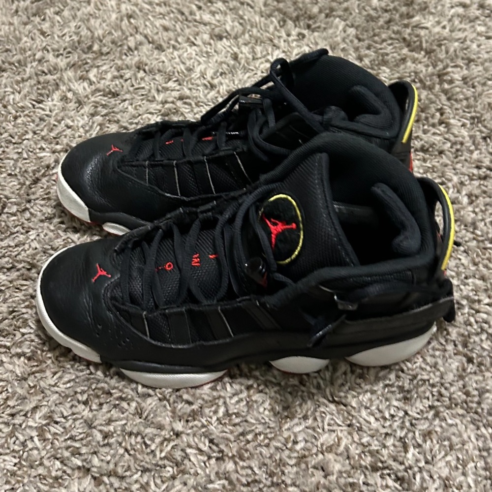Big Kids Black Jordan’s